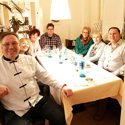 DINNER IN GANZ DEUTSCHLAND GEFEIERT